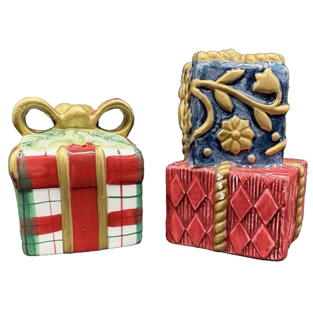 Fitz and Floyd Christmas Salt & Pepper Shakers Holiday Gift Giving Ceramic EUC